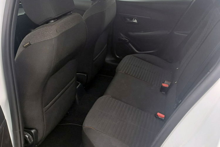 Peugeot 208 1.2 Benzyna zdjęcie 6