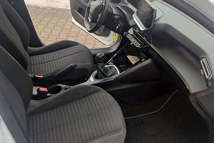 Peugeot 208 1.2 Benzyna zdjęcie 9