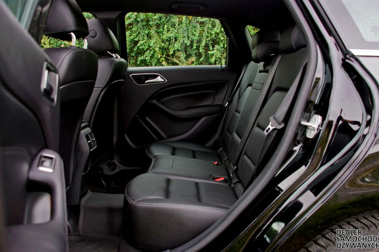 Mercedes B 250 2.0 211KM 4Matic Aut. Skóra Panorama Kamera El. fotele Bi xenon + LED zdjęcie 18