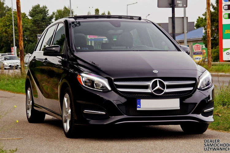 Mercedes B 250 2.0 211KM 4Matic Aut. Skóra Panorama Kamera El. fotele Bi xenon + LED zdjęcie 3