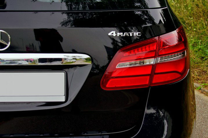 Mercedes B 250 2.0 211KM 4Matic Aut. Skóra Panorama Kamera El. fotele Bi xenon + LED zdjęcie 45