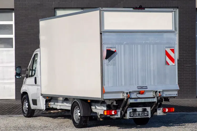 Peugeot Boxer 165KM 8ep KONTENER + WINDA dHollandia 750kg zdjęcie 3