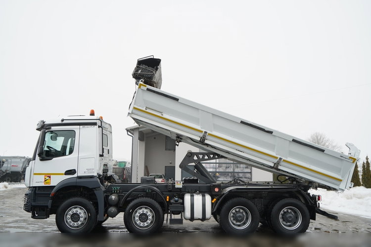Mercedes  AROCS 3243 / 8x4 / WYWROTKA  DWUSTRONNA 6.1 M / HYDROBURTA / AUTOMAT / EURO 6 zdjęcie 2