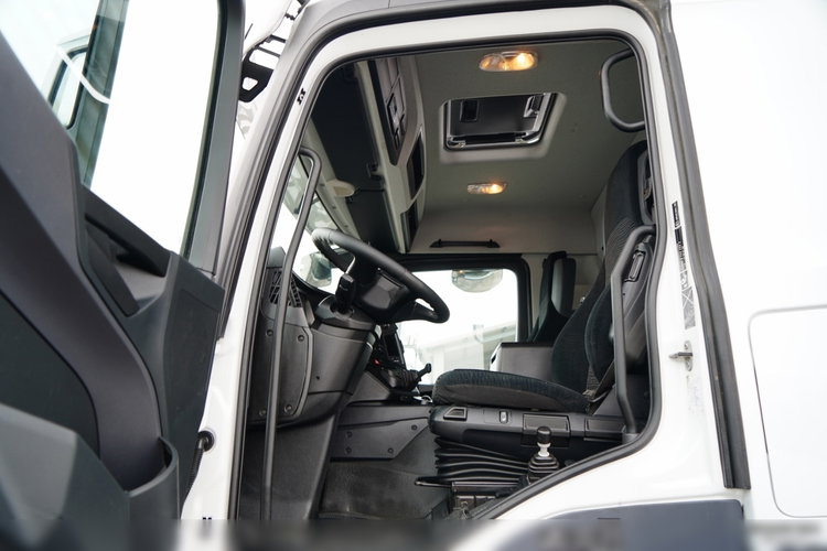 Mercedes  AROCS 3243 / 8x4 / WYWROTKA  DWUSTRONNA 6.1 M / HYDROBURTA / AUTOMAT / EURO 6 zdjęcie 36