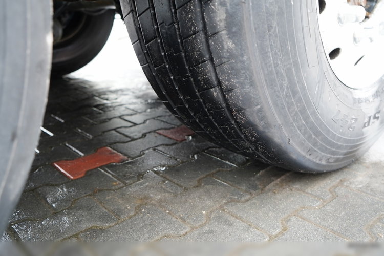 BODEX WYWROTKA 24 m3 / ALUMINIOWA / 2X OŚ PODNOSZONA / 5 300 KG / ALUFELGI / zdjęcie 17