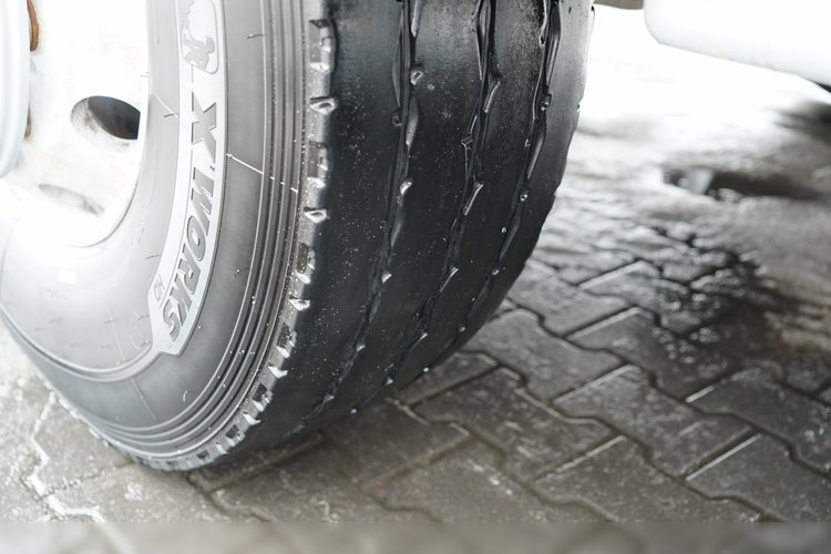 Volvo FMX 410 / 8x4 / GRUSZKA 9m3 / BETONOMIESZARKA / LIEBHERR / ALUFELGI / EURO 6 zdjęcie 22