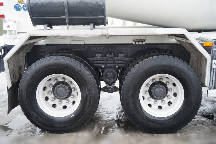 Volvo FMX 410 / 8x4 / GRUSZKA 9m3 / BETONOMIESZARKA / LIEBHERR / ALUFELGI / EURO 6 zdjęcie 26