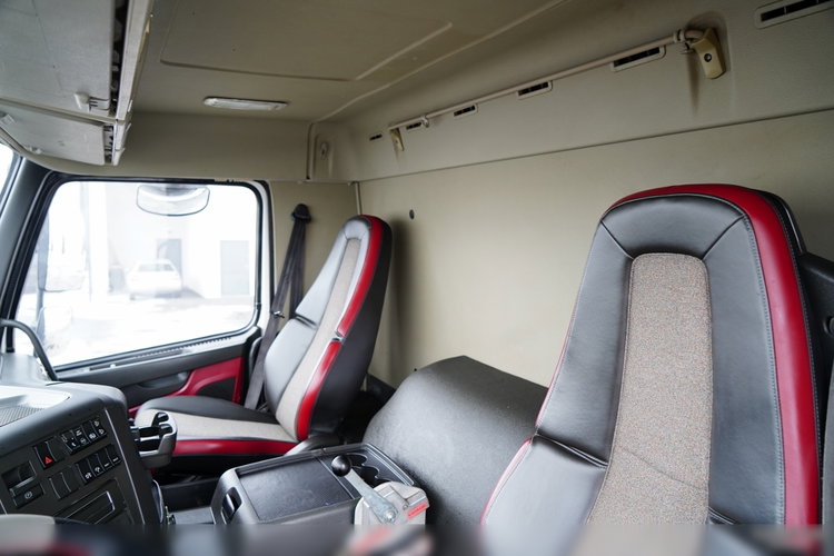 Volvo FMX 410 / 8x4 / GRUSZKA 9m3 / BETONOMIESZARKA / LIEBHERR / ALUFELGI / EURO 6 zdjęcie 30