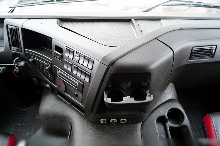 Volvo FMX 410 / 8x4 / GRUSZKA 9m3 / BETONOMIESZARKA / LIEBHERR / ALUFELGI / EURO 6 zdjęcie 35