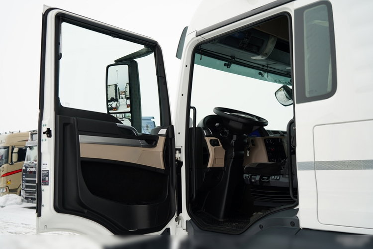 MAN TGS 18.470 / RETARDER / PEŁNY ADR / KLIMA POSTOJOWA / NAVI / ALUFELGI  zdjęcie 22