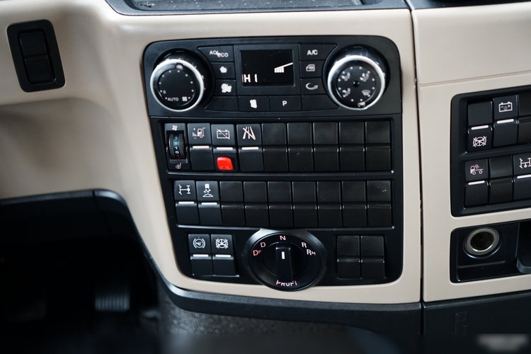 MAN TGS 18.470 / RETARDER / PEŁNY ADR / KLIMA POSTOJOWA / NAVI / ALUFELGI  zdjęcie 31