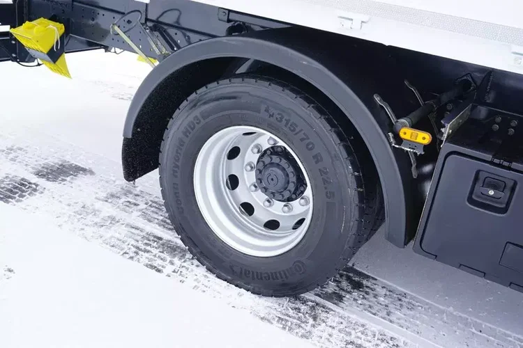 Iveco EUROCARGO / 190-280L / E 6 / WYWROTKA + HDS / ŁYŻKA / HYDROBURTA zdjęcie 20