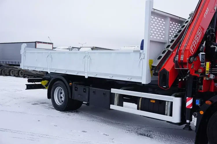 Iveco EUROCARGO / 190-280L / E 6 / WYWROTKA + HDS / ŁYŻKA / HYDROBURTA zdjęcie 36