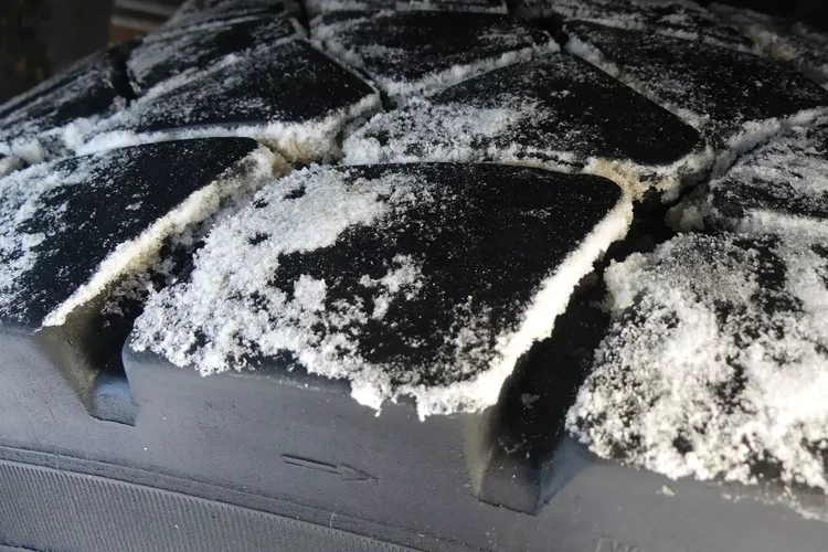 TGM 18.330 / 4x4 / MANUAL / HDS HIAB 122-2 DUO / zdjęcie 16