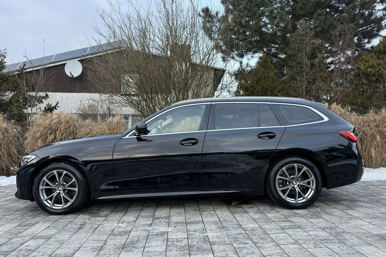 BMW 320 Bardzo zadbana zdjęcie 38