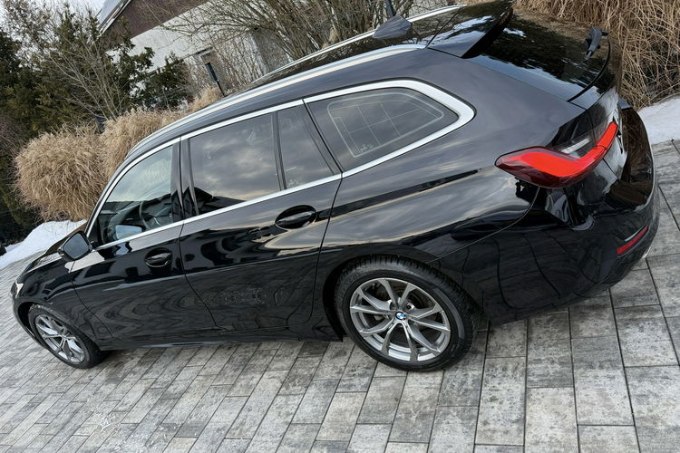 BMW 320 Bardzo zadbana zdjęcie 8