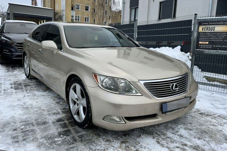 Lexus LS 4.6 benz. 381KM Kamera /Mark Levinson/Wentyle Szyber Dociągi Bi xenon zdjęcie 3