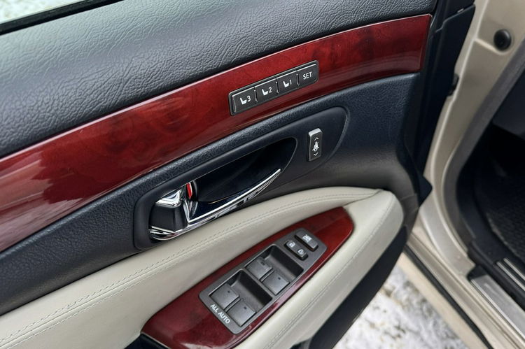 Lexus LS 4.6 benz. 381KM Kamera /Mark Levinson/Wentyle Szyber Dociągi Bi xenon zdjęcie 9