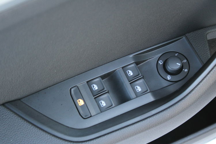 Skoda Superb Ambition DSG Nawigacja Gwarancja Virtual zdjęcie 16