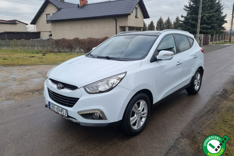 Hyundai ix35 2.0 Benzyna 163km / Bezwypadkowy / Panorama / Skóra / Klimatronik zdjęcie 1
