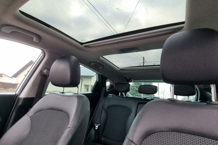 Hyundai ix35 2.0 Benzyna 163km / Bezwypadkowy / Panorama / Skóra / Klimatronik zdjęcie 13