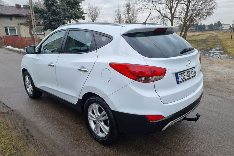 Hyundai ix35 2.0 Benzyna 163km / Bezwypadkowy / Panorama / Skóra / Klimatronik zdjęcie 6