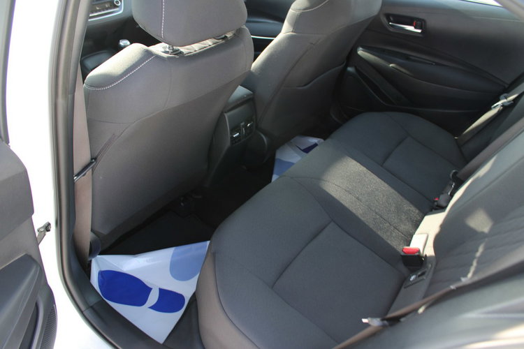Toyota Corolla Comfort Kamera F-VAT SalonPL Gwarancja zdjęcie 12