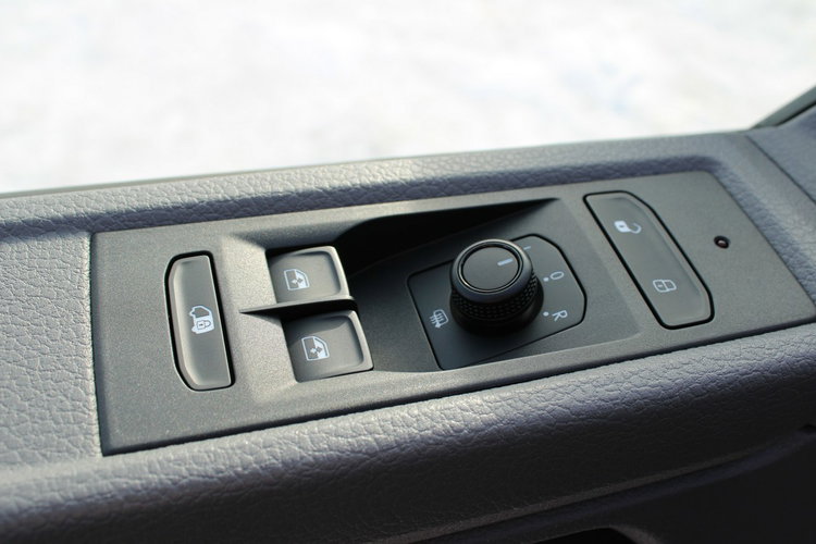 Volkswagen Transporter L2H1 Vat-1 F-vat Salon Polska Gwarancja zdjęcie 12