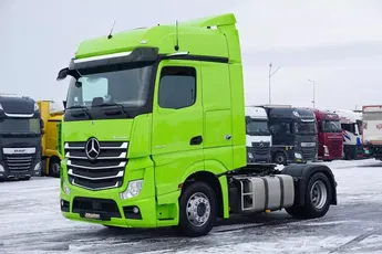 Mercedes Actros