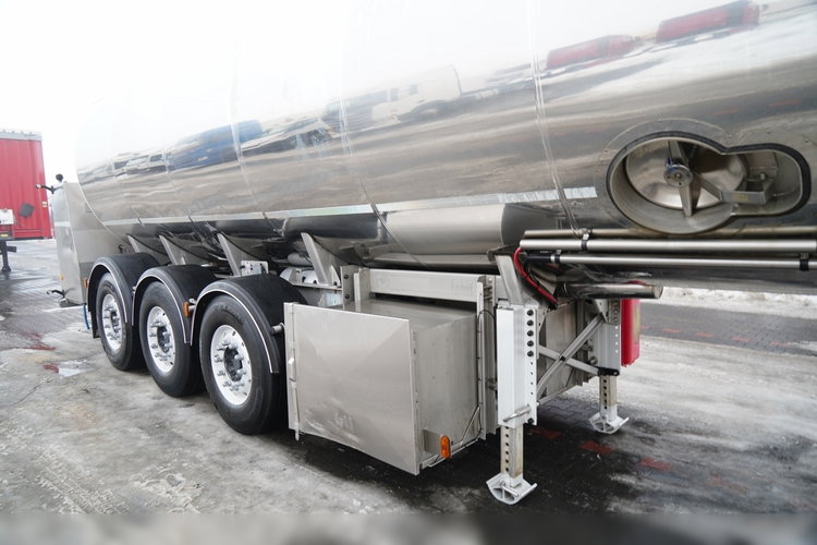 Magyar / CYSTERNA SPOŻYWCZA / 30 000 L / OŚ PODNOSZONA / OŚ SKRĘTNA /  zdjęcie 9