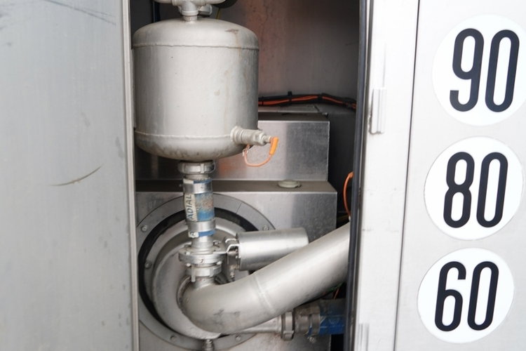 Magyar / CYSTERNA SPOŻYWCZA / 30 000 L / OŚ PODNOSZONA / OŚ SKRĘTNA /  zdjęcie 14