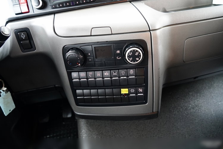 MAN TGM 18.340 / 4X2 / 3 STRONNA WYWROTKA / HYDROBURTA / BRYGADÓWKA 7 MIEJSC / BORDMATIC zdjęcie 38