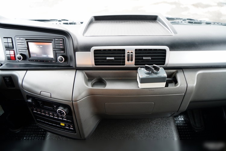 MAN TGM 18.340 / 4X2 / 3 STRONNA WYWROTKA / HYDROBURTA / BRYGADÓWKA 7 MIEJSC / BORDMATIC zdjęcie 40