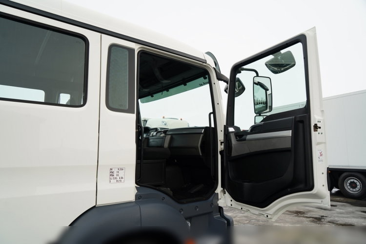 MAN TGM 18.340 / 4X2 / 3 STRONNA WYWROTKA / HYDROBURTA / BRYGADÓWKA 7 MIEJSC / BORDMATIC zdjęcie 46