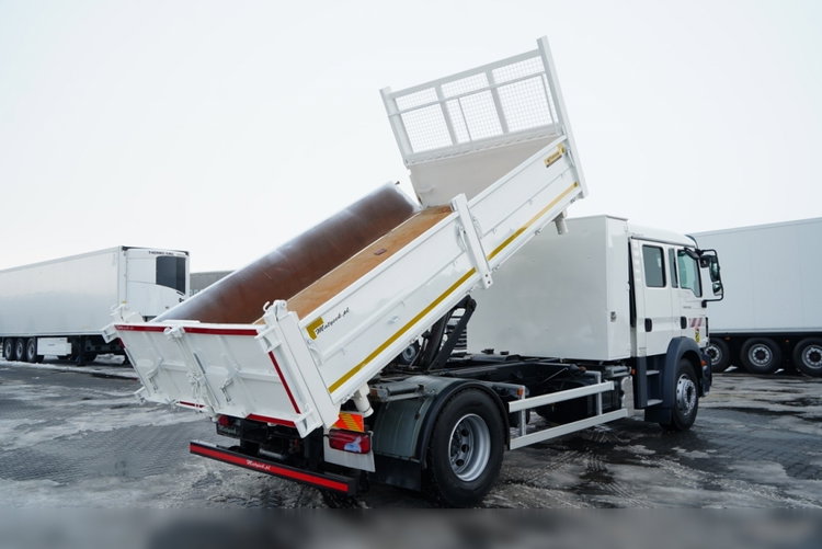 MAN TGM 18.340 / 4X2 / 3 STRONNA WYWROTKA / HYDROBURTA / BRYGADÓWKA 7 MIEJSC / BORDMATIC zdjęcie 4