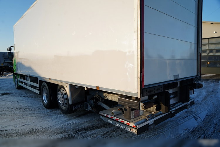 Renault T 430 / 6x2 / CHŁODNIA -9 M / AGREGAT CARRIER SUPRA 1250 / WINDA ZAŁADOWCZA  / ROLETA / OŚ PODNOSZONA / SKRĘTNA zdjęcie 13