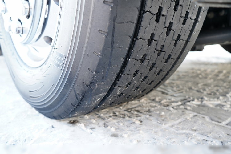 Renault T 430 / 6x2 / CHŁODNIA -9 M / AGREGAT CARRIER SUPRA 1250 / WINDA ZAŁADOWCZA  / ROLETA / OŚ PODNOSZONA / SKRĘTNA zdjęcie 19