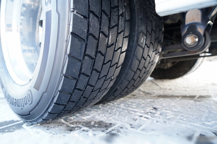 Renault T 430 / 6x2 / CHŁODNIA -9 M / AGREGAT CARRIER SUPRA 1250 / WINDA ZAŁADOWCZA  / ROLETA / OŚ PODNOSZONA / SKRĘTNA zdjęcie 21