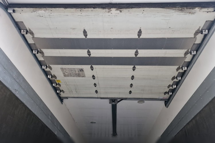 Renault T 430 / 6x2 / CHŁODNIA -9 M / AGREGAT CARRIER SUPRA 1250 / WINDA ZAŁADOWCZA  / ROLETA / OŚ PODNOSZONA / SKRĘTNA zdjęcie 43