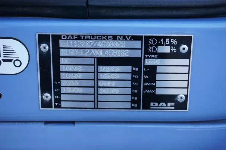 DAF LF / 260 / ACC / EURO 6 / CHŁODNIA + WINDA / MULTITEMPERATURA / 18 PALET zdjęcie 11