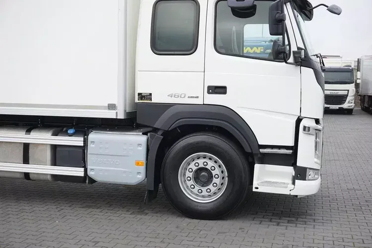 Volvo FM / 460 / E 6 / IZOTERMA + WINDA / 22 PALETY / DŁ 9.1 M / ŁAD. 14 345 KG zdjęcie 32