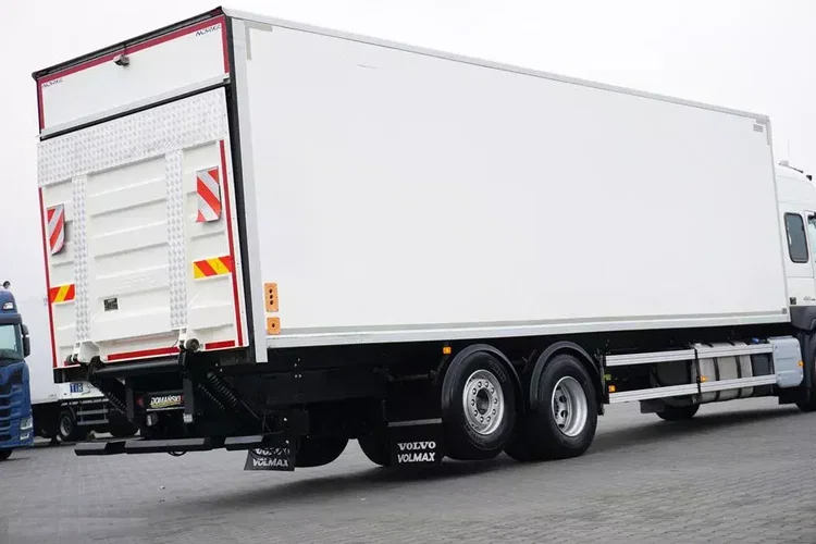 Volvo FM / 460 / E 6 / IZOTERMA + WINDA / 22 PALETY / DŁ 9.1 M / ŁAD. 14 345 KG zdjęcie 33