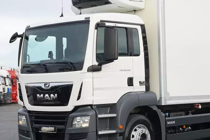 MAN TGS / 26.360 / EURO 6 / CHŁODNIA + WINDA / 20 PALET zdjęcie 21