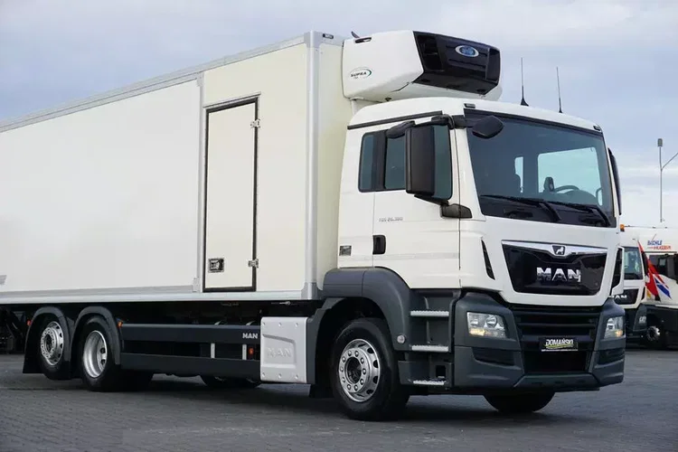 MAN TGS / 26.360 / EURO 6 / CHŁODNIA + WINDA / 20 PALET zdjęcie 26