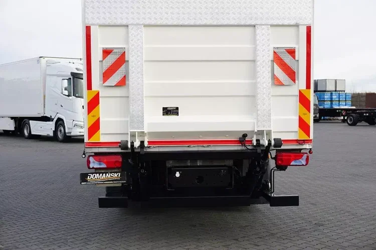 MAN TGS / 26.360 / EURO 6 / CHŁODNIA + WINDA / 20 PALET zdjęcie 33