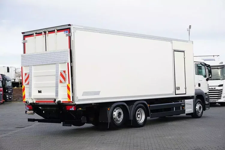 MAN TGS / 26.360 / EURO 6 / CHŁODNIA + WINDA / 20 PALET zdjęcie 5