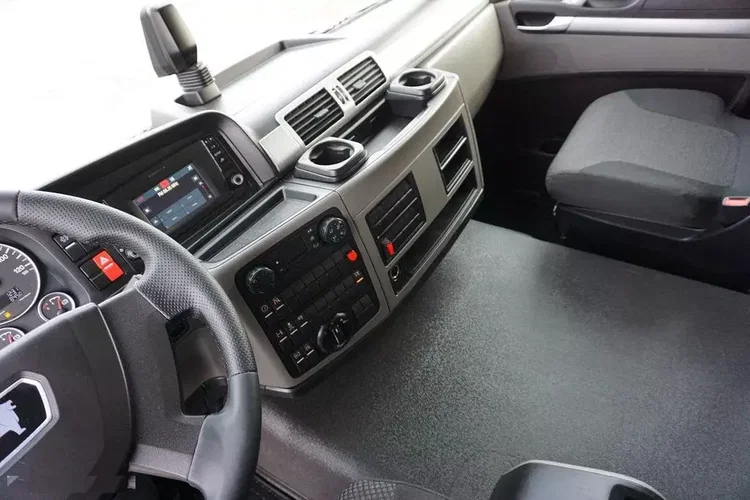 MAN TGS / 26.360 / EURO 6 / CHŁODNIA + WINDA / 20 PALET zdjęcie 9