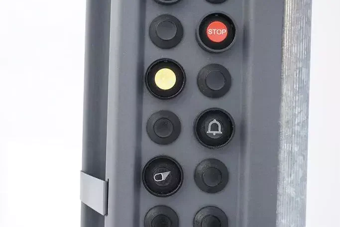 Mercedes ANTOS / 2533 / SMIECIARKA FAUN / OŚ SKRĘTNA / 90 000 KM zdjęcie 32