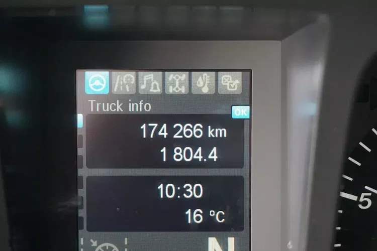 Mercedes ANTOS / 2535 / EURO 6 / CHŁODNIA + WINDA / 23 PALETY / OŚ SKRĘTNA zdjęcie 11