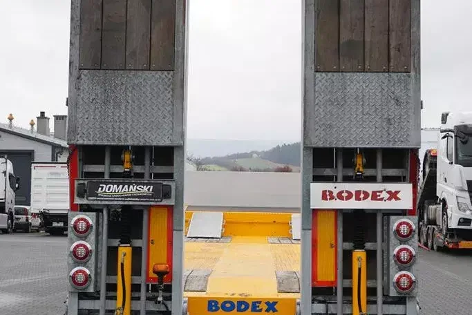 BODEX / NISKOPODWOZIOWA / 4 OSIE / NAJAZDY / 2 X OŚ SKRĘTNA / DMC 65 000 KG / JAK NOWA zdjęcie 10
